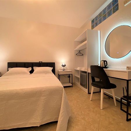 Appartamento The White Corner Durrës Esterno foto
